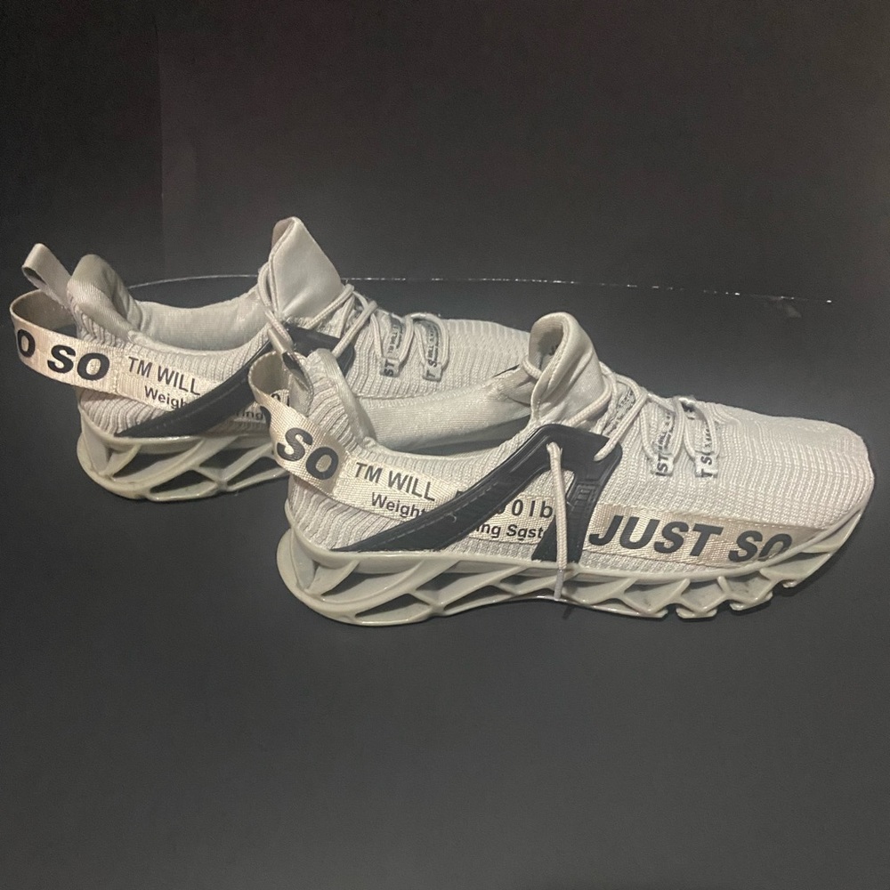 SoSo Sneakers size 10